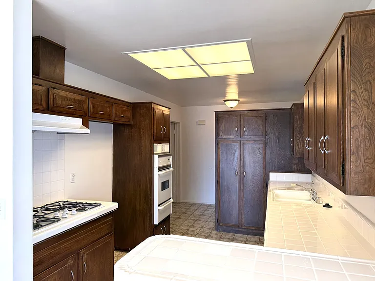 116 N Western Ave #4 — Photo 9