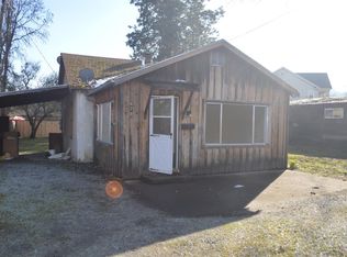 670 N 5th St, Jacksonville, OR