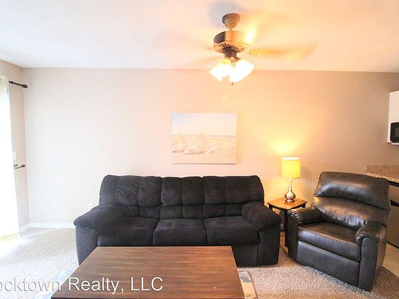 5th image of 1362 Bradley Dr