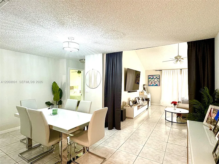 7049 Marlberry Ln #7049 — Photo 6