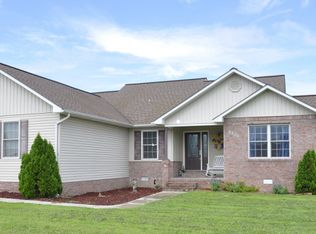 2304 Stonebrook, Dexter, MO 63841