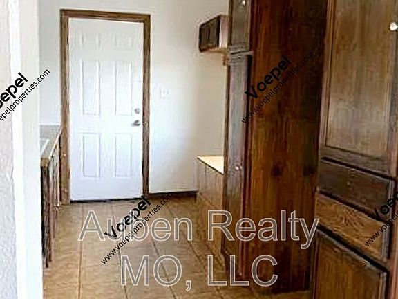 5th image of 3244 Brooklyn Ave
