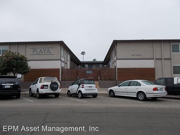 5th image of 5041-43 Santa Monica Ave #2
