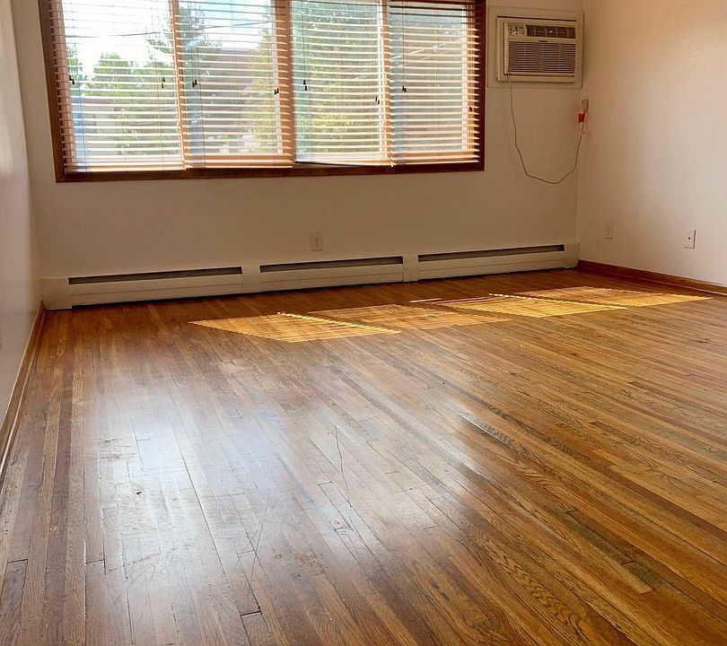 1st image of 625 E 18th St #8859076