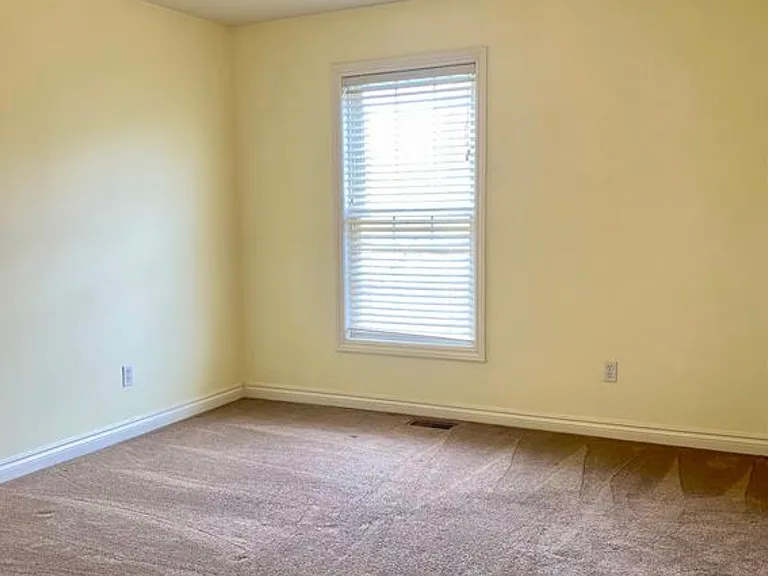 1638 E Lakeview Ln — Photo 20