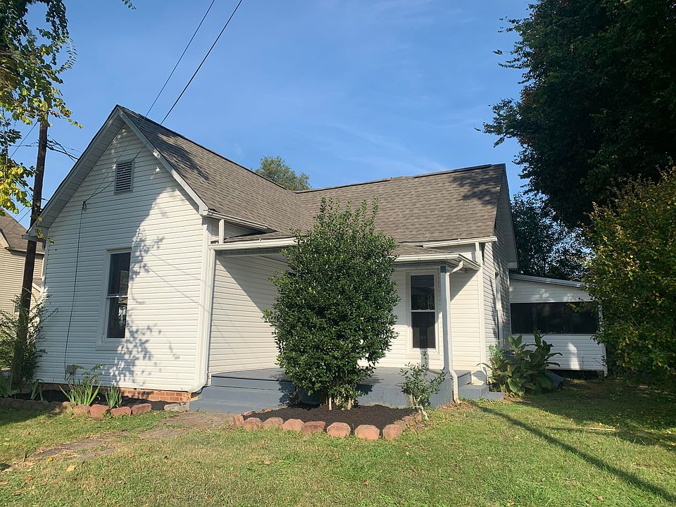 1st image of 523 NE Ocala Dr