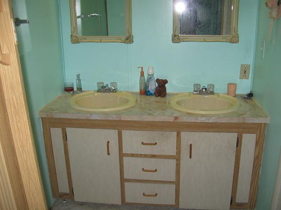 4th image of 10620 SW 27th Ave Lot 16E