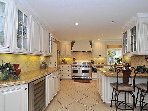 4th image of 1537 Ashcroft Way
