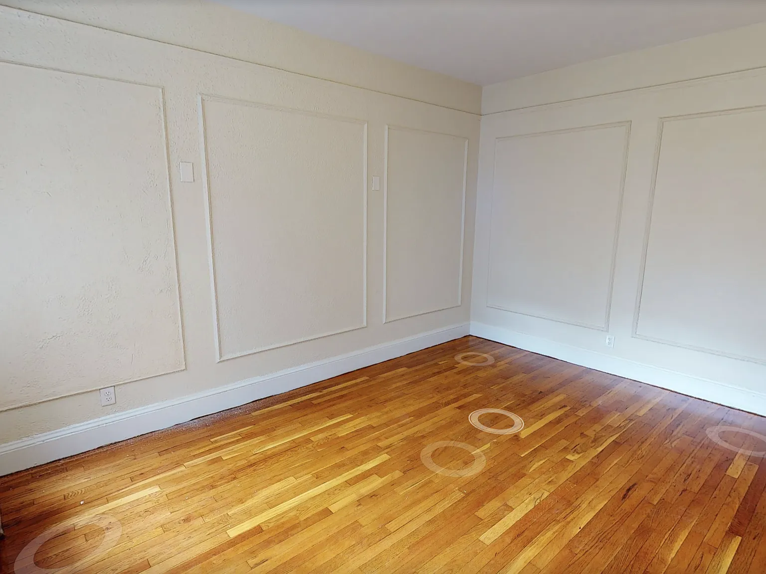 Studio, $2,165 — Photo 2