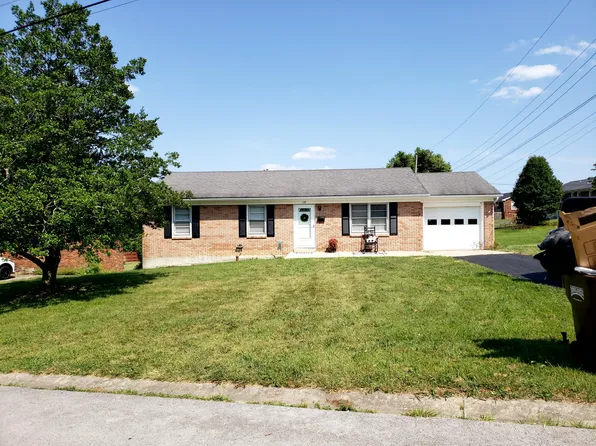 145 Hill N Dale Dr, Lancaster, KY 40444