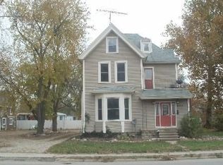 803 W Main St, Lowell, MI 49331