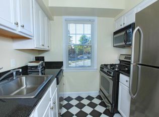 Sumner Highlands Apartments, Bethesda, MD 20816