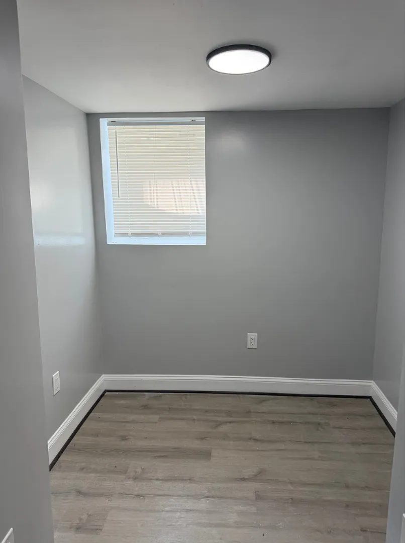 3506 Lucille Ave $800 Available (Private Bath) — Photo 3