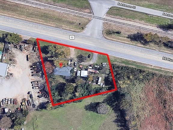 3rd image of 4006 NE Hudson Rd