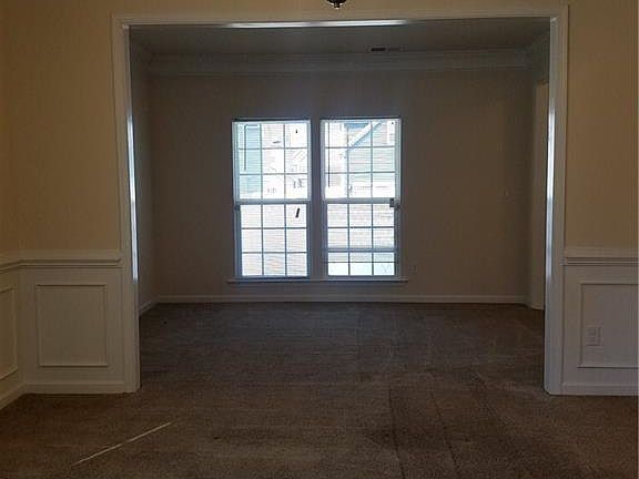 5th image of 1643 Banff Ct