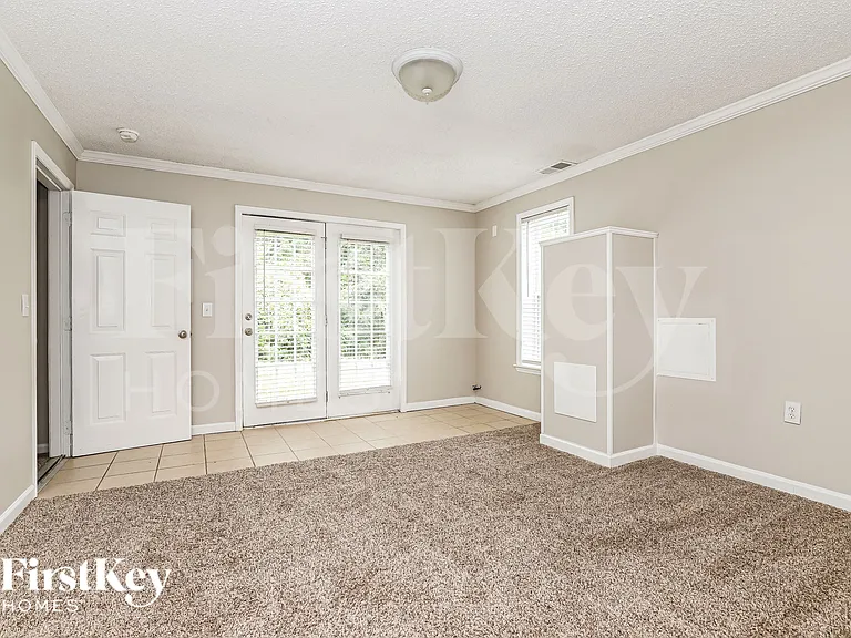 6111 Tory Ct — Photo 10