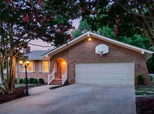 22 Woodview Dr, Taylors, SC 29687
