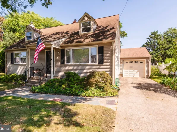 331 Temple Blvd, Palmyra, NJ 08065