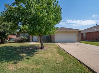 2110 Rose May Dr, Forney, TX 75126