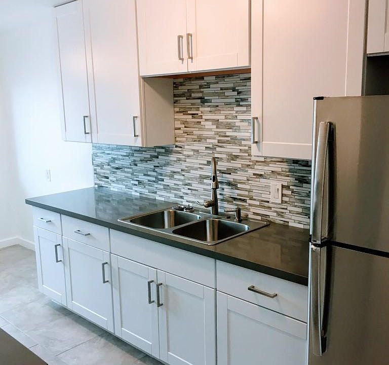 1st image of 3167 Lincoln Ave