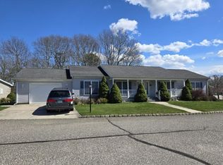 1407-271 Middle Rd, Calverton, NY 11933