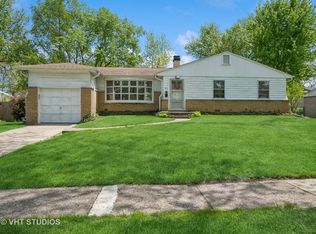 257 N Norman Dr, Palatine, IL 60074