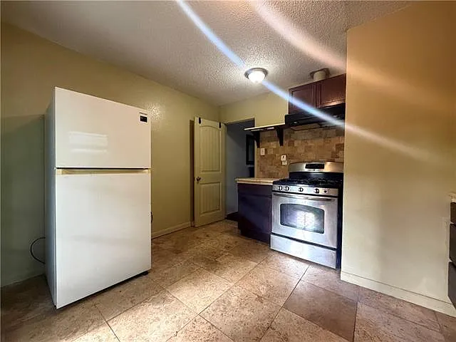 429 Pelican Ave — Photo 9