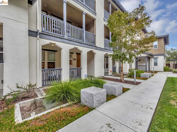468 Diller St, Alameda, CA 94501