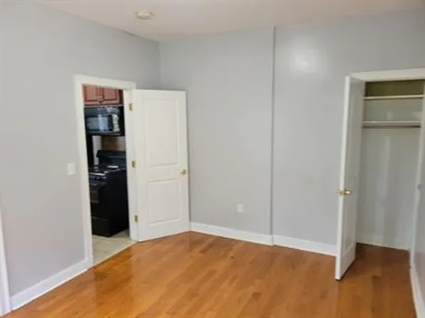 166 Summit Avenue image 36 of 40