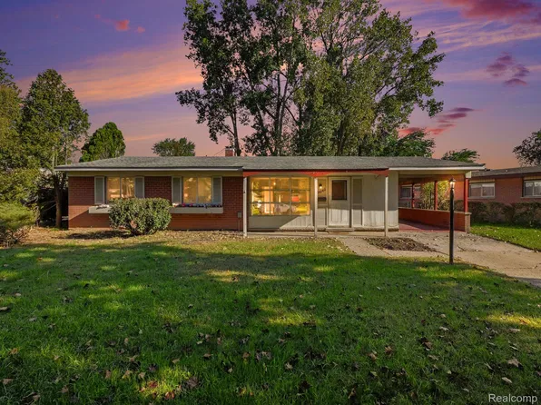34140 Birchwood St, Westland, MI 48186