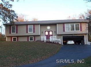 4854 McCoy Rd, Bethalto, IL 62010