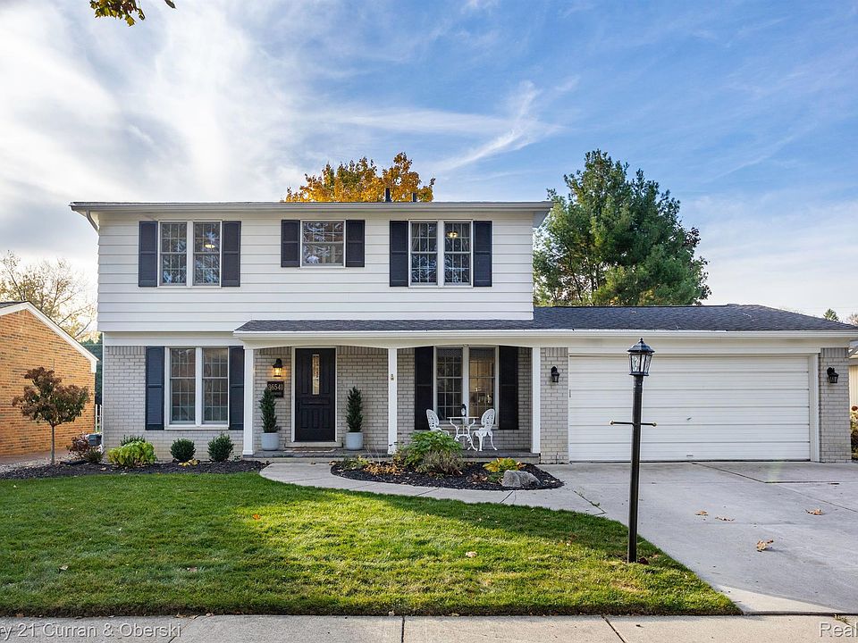 1st image of 36541 Sherwood St