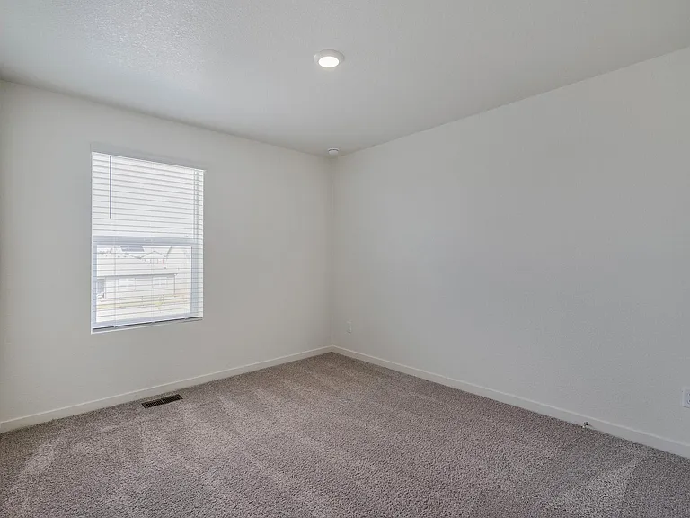 4992 Abigar St — Photo 10