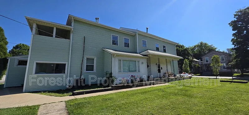 2 bed, 1.0 bath, 670 sqft, $995 — Photo 3