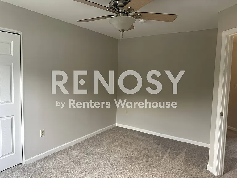 8900 Millers Island Blvd — Photo 27