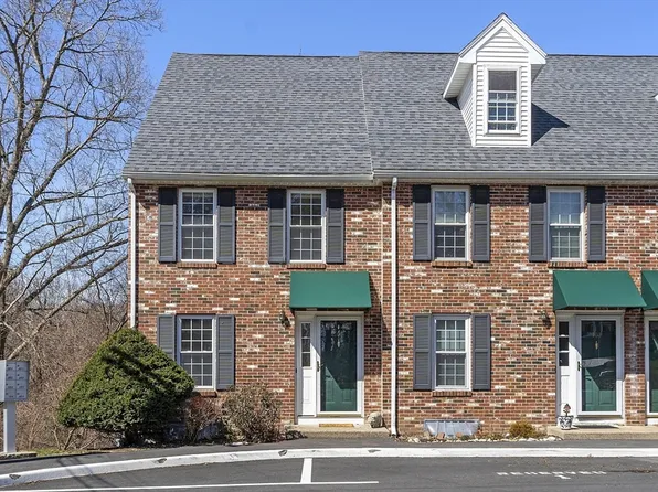 278 Manning St Unit 101, Hudson, MA 01749