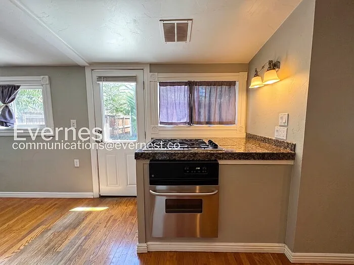 1248 S Pennsylvania St — Photo 6
