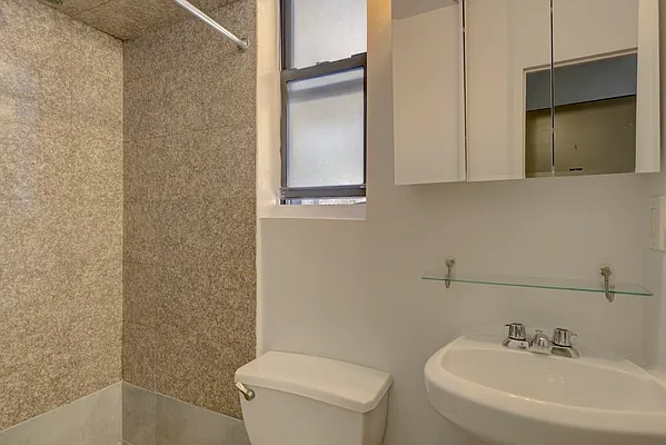 Rented by REAL New York | media 12