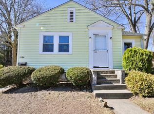 1326 Douglas Ave, North Providence, RI 02904