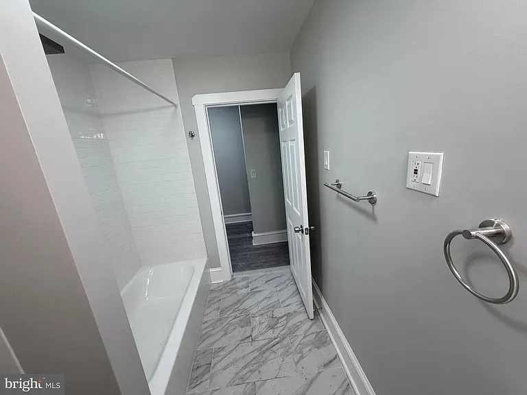 244 Mansion Ave — Photo 44