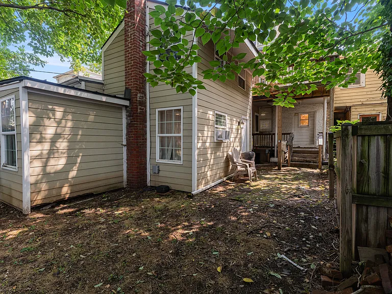 512 Caroline St #1 — Photo 16
