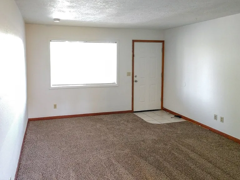 1136 Fairmount Ave S — Photo 22