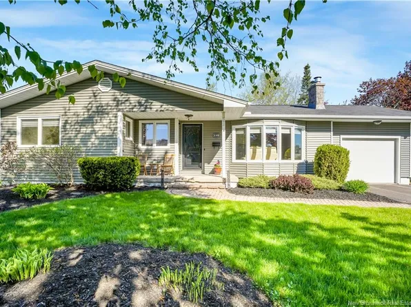 119 Stanley St, Fredericton, NB E3B 3A2