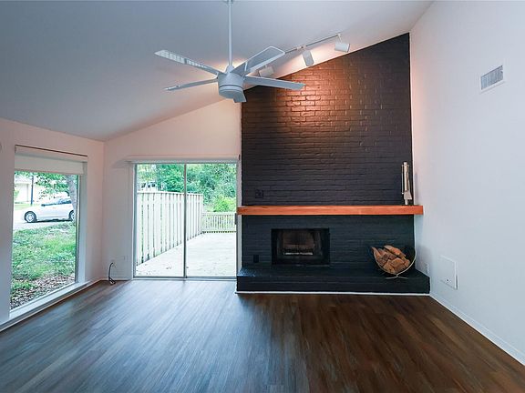 3rd image of 2302 W Settlers Way