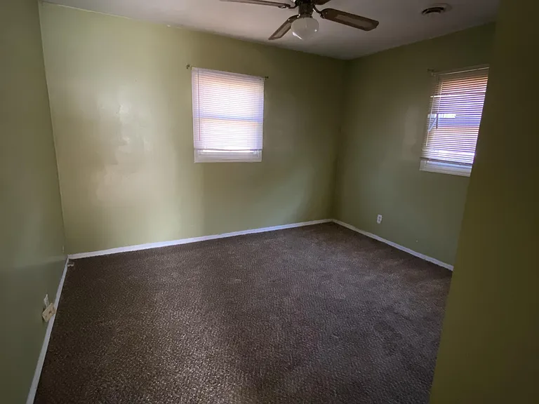 1736 W Grand Ave — Photo 5