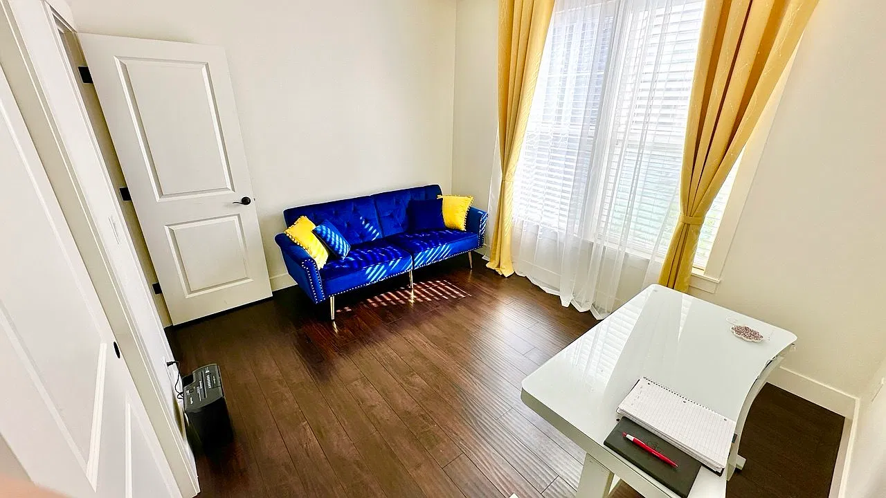 3 bed, 1800 sqft, $850 — Photo 3