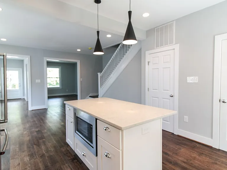 1267 Monroe St NE — Photo 13