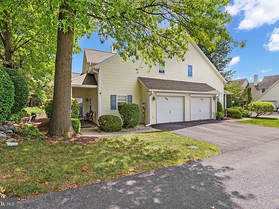 3rd image of 530 Brighton Pl