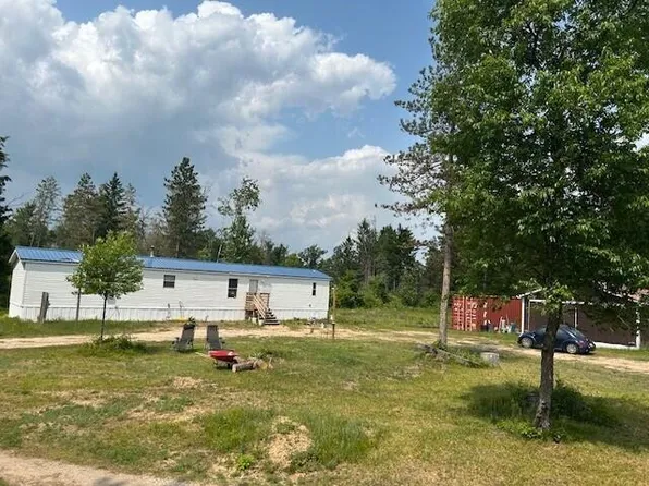 15754 N 10th Ave, Marion, MI 49665