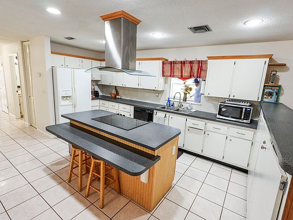 5th image of 13605 SW 144th Parkway